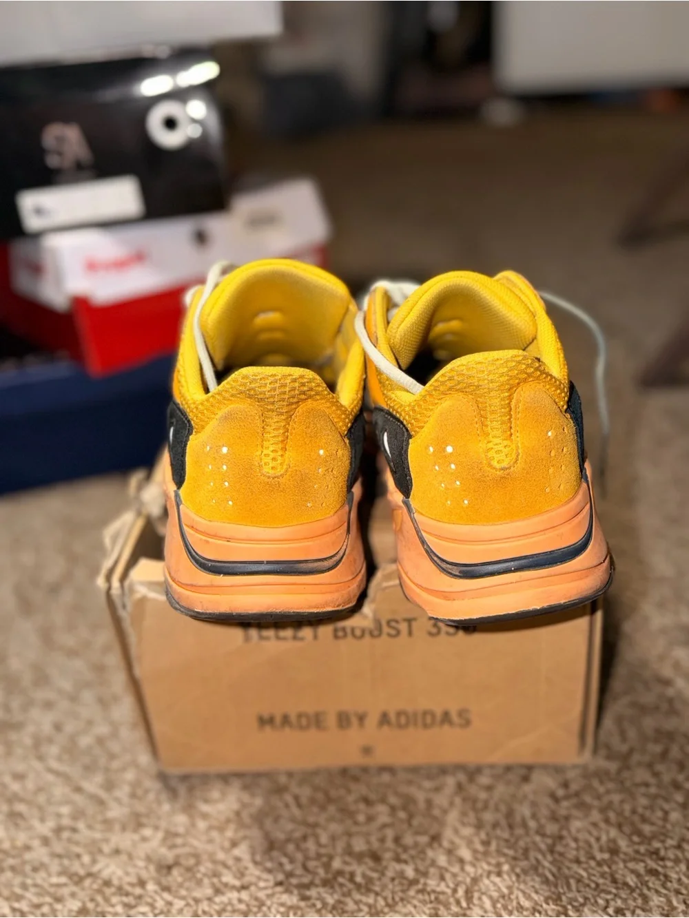 adidas Yeezy Boost 700 